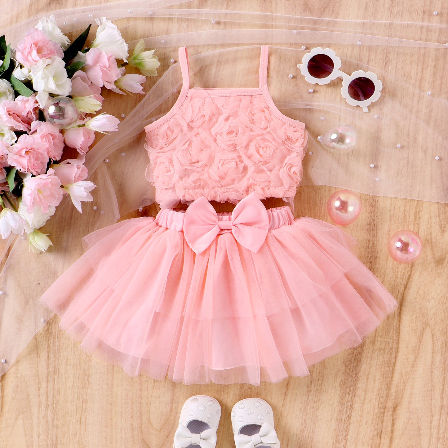Fashionable Little Girl Three-dimensional Floral Top + Mesh Half Skirt