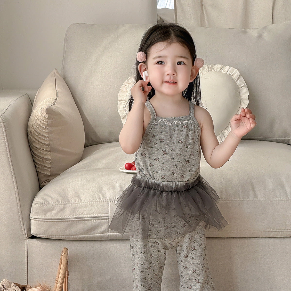 Girls' floral knit suspender set